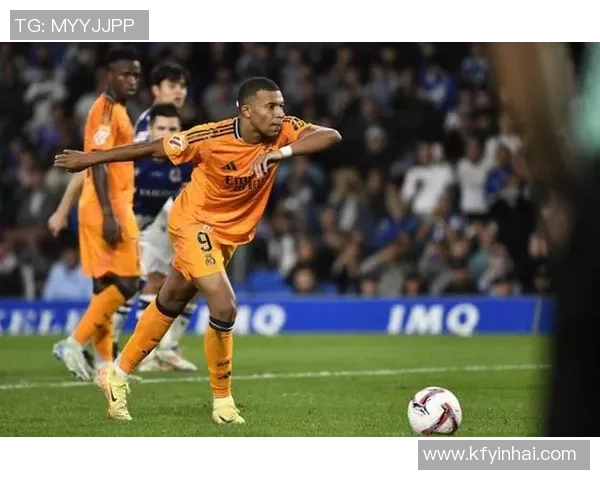 波尔图狂胜皇马四球零封赛场瞬间引发热烈讨论