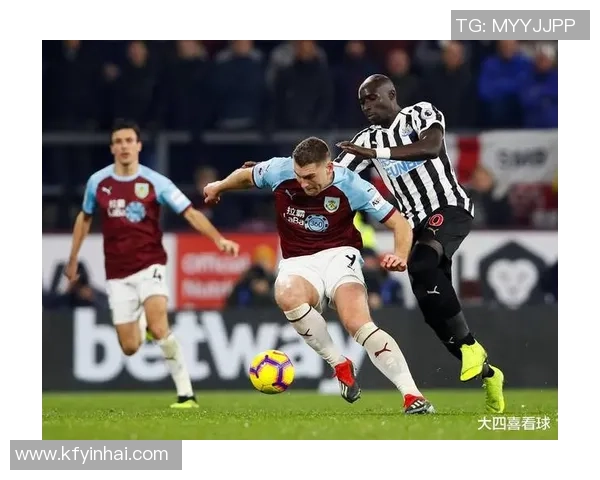 英超激战波尔图以3比0战胜皇马乌龙球引发全场狂欢点评